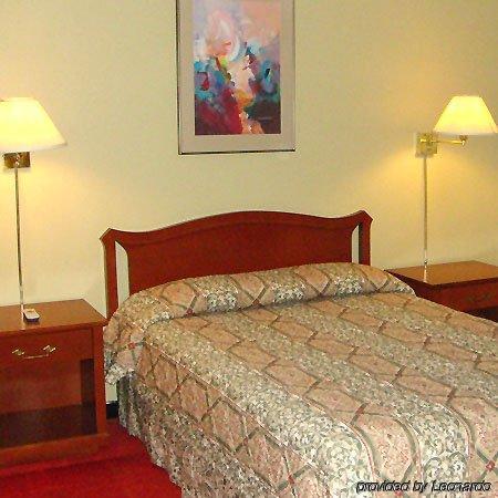 Faulds Motel Сарния Номер фото