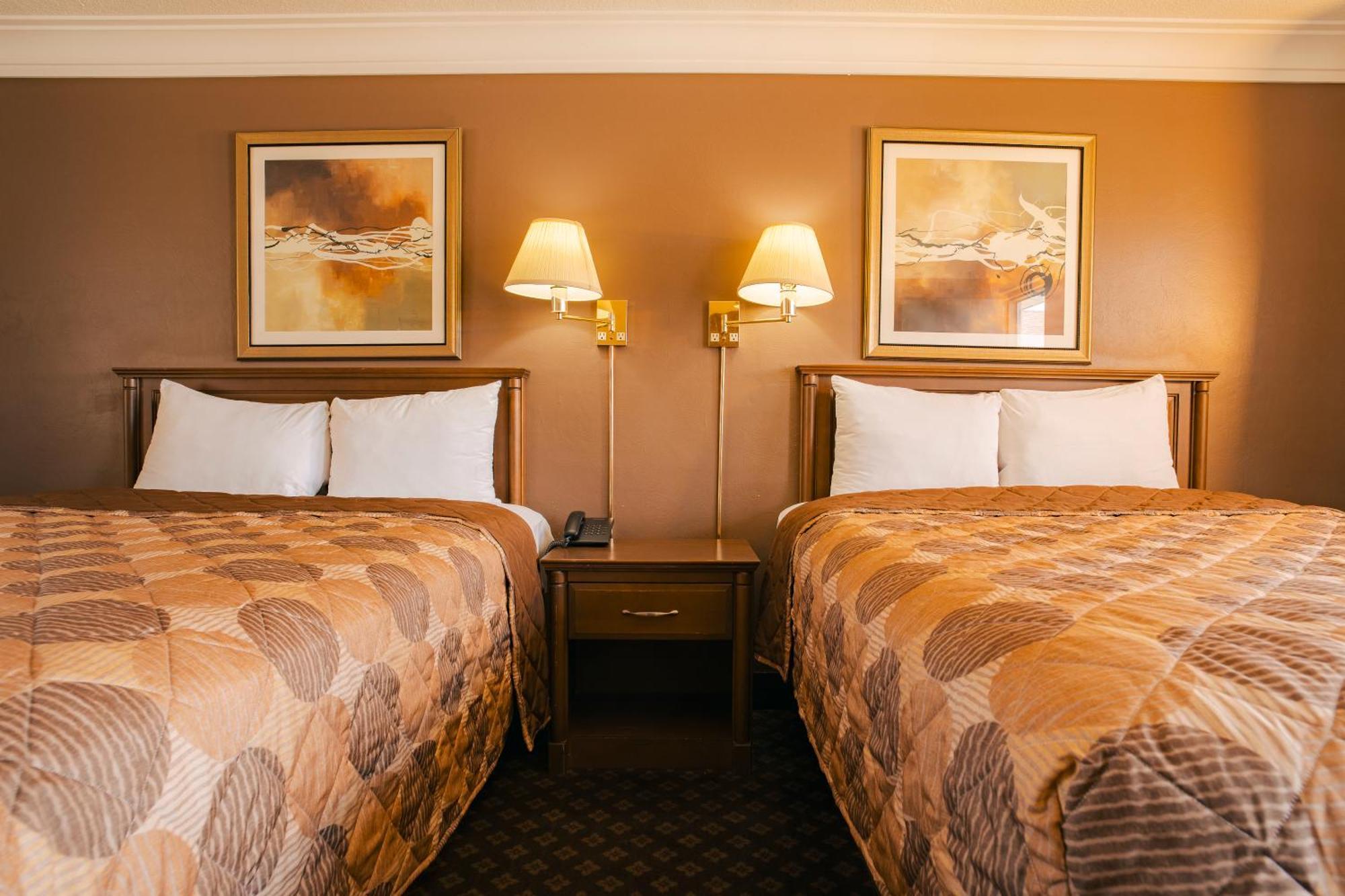 Faulds Motel Сарния Экстерьер фото